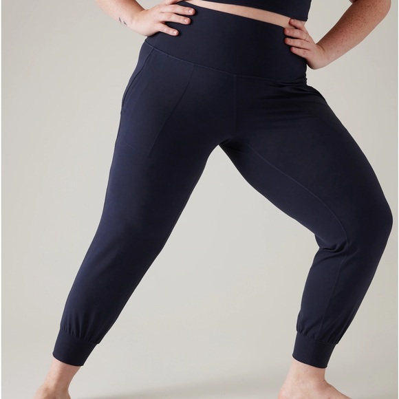 Athleta Pants & Jumpsuits Athleta Salutation Jogger In Navy Size